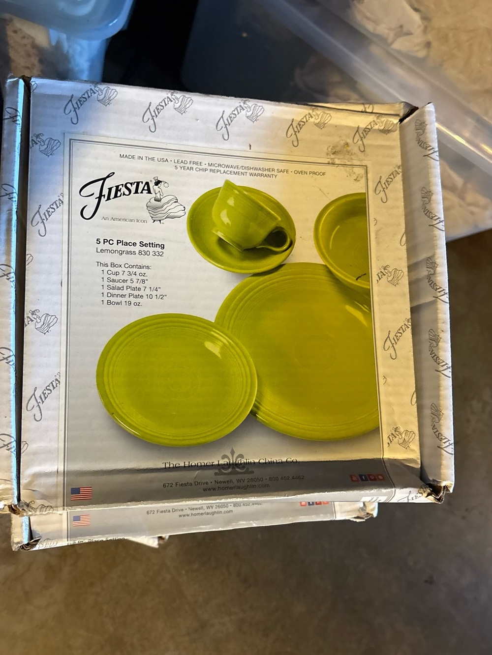 Fiesta Lemongrass 5-Piece Dinnerware Set - Vibrant Green. NEW